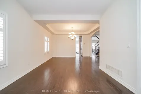 23 Vespahills Crescent Brampton ON L6P 2V2