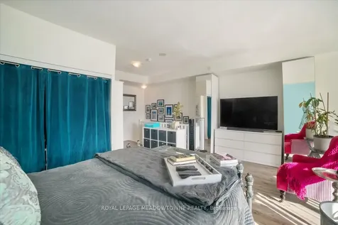 220 Burnhamthorpe Road W Mississauga ON L5B 4N4