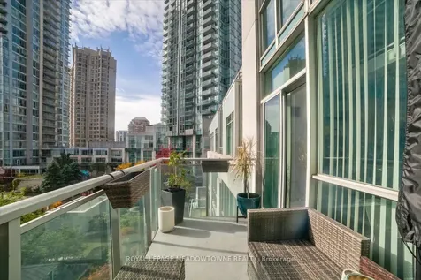 220 Burnhamthorpe Road W Mississauga ON L5B 4N4
