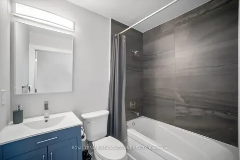 220 Burnhamthorpe Road W Mississauga ON L5B 4N4