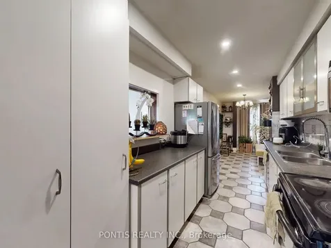 140 Cutters Crescent Brampton ON L6Y 4M2