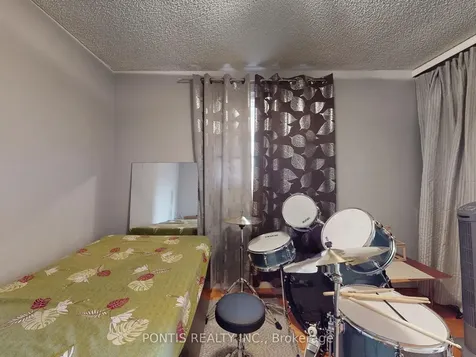 140 Cutters Crescent Brampton ON L6Y 4M2