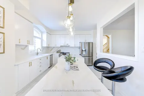 29 Novice Drive Brampton ON L7A 4X1