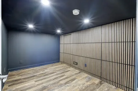 29 Novice Drive Brampton ON L7A 4X1