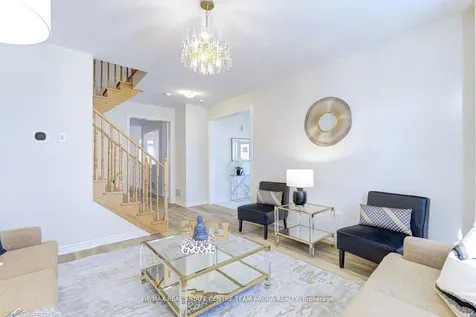 29 Novice Drive Brampton ON L7A 4X1