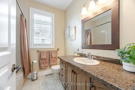 37 Links Lane Brampton ON L6Y 5H2