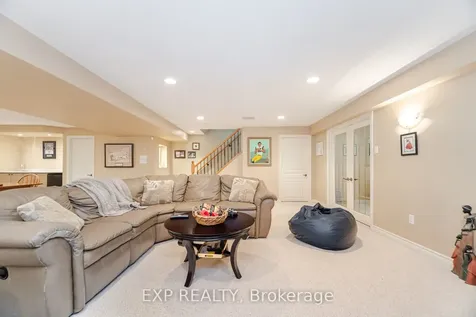 37 Links Lane Brampton ON L6Y 5H2