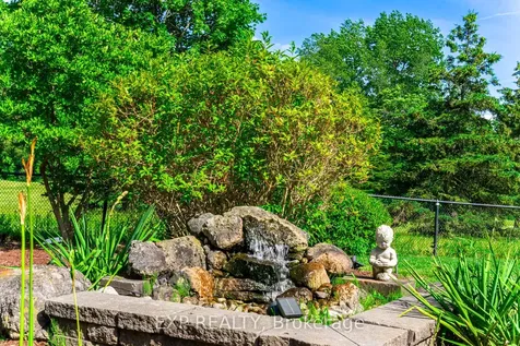 37 Links Lane Brampton ON L6Y 5H2