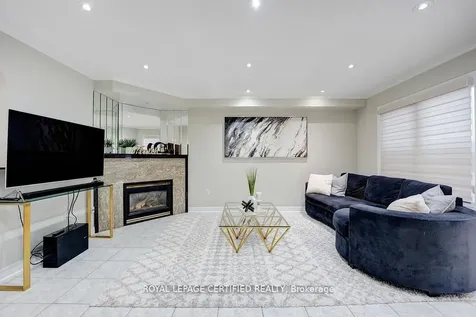 111 Letty Avenue Brampton ON L6Y 5E1