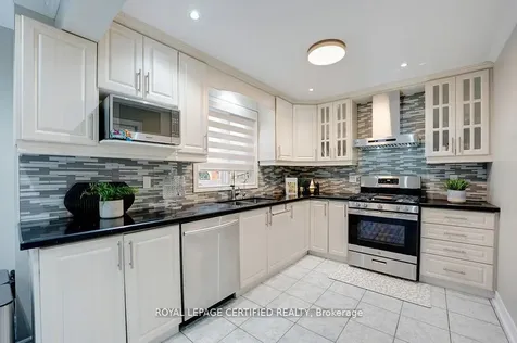 111 Letty Avenue Brampton ON L6Y 5E1