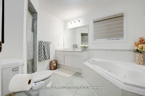 111 Letty Avenue Brampton ON L6Y 5E1