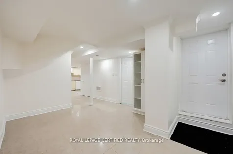 111 Letty Avenue Brampton ON L6Y 5E1