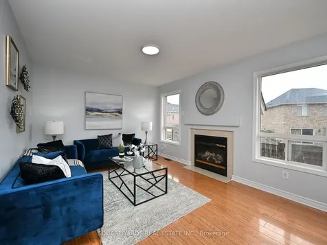 19 Penstock Street Street S Brampton ON L6P 2J6