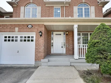 19 Penstock Street Street S Brampton ON L6P 2J6