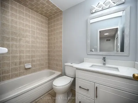 19 Penstock Street Street S Brampton ON L6P 2J6