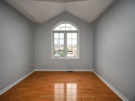 19 Penstock Street Street S Brampton ON L6P 2J6