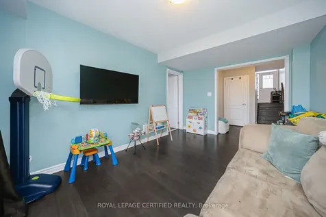 110 Bannister Crescent Brampton ON L7A 0G2