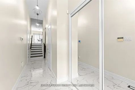 61 Nelson Street W Brampton ON L6X 1C4