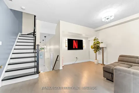 61 Nelson Street W Brampton ON L6X 1C4