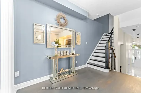 61 Nelson Street W Brampton ON L6X 1C4