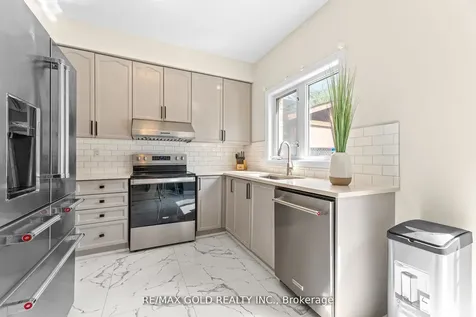 61 Nelson Street W Brampton ON L6X 1C4