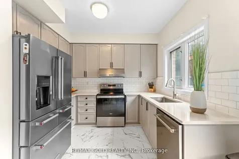 61 Nelson Street W Brampton ON L6X 1C4