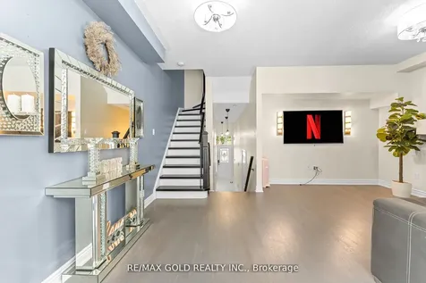 61 Nelson Street W Brampton ON L6X 1C4