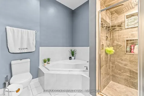 61 Nelson Street W Brampton ON L6X 1C4