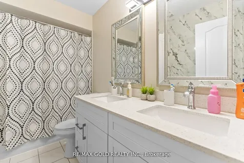 61 Nelson Street W Brampton ON L6X 1C4