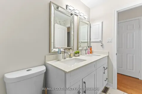 61 Nelson Street W Brampton ON L6X 1C4