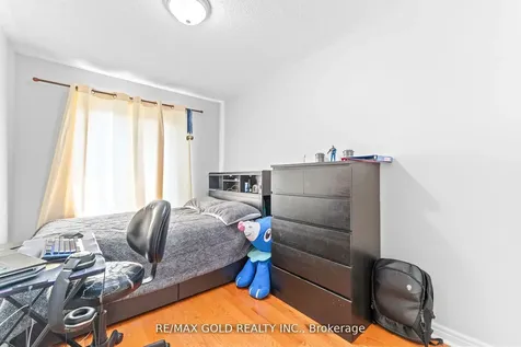 61 Nelson Street W Brampton ON L6X 1C4