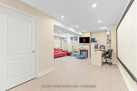 61 Nelson Street W Brampton ON L6X 1C4