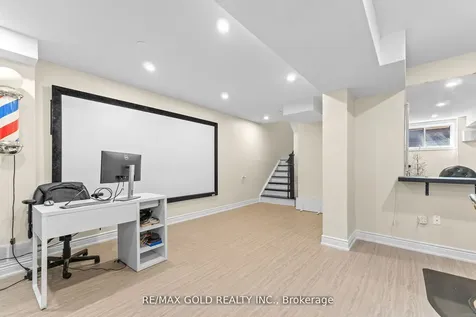 61 Nelson Street W Brampton ON L6X 1C4