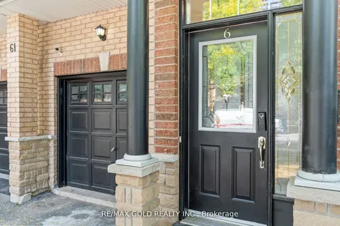 61 Nelson Street W Brampton ON L6X 1C4