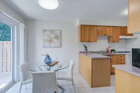 61 Cedarwood Crescent Brampton ON L6X 4J9