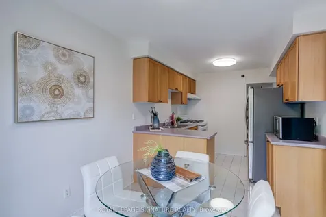 61 Cedarwood Crescent Brampton ON L6X 4J9