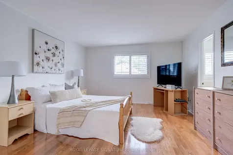 61 Cedarwood Crescent Brampton ON L6X 4J9