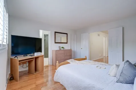 61 Cedarwood Crescent Brampton ON L6X 4J9