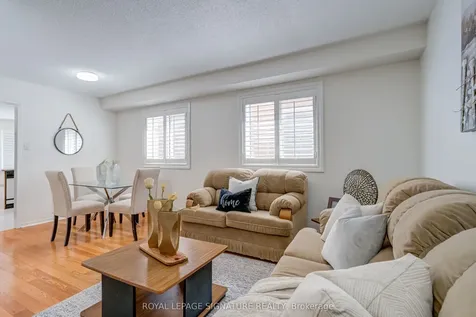 61 Cedarwood Crescent Brampton ON L6X 4J9