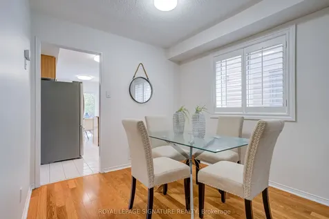 61 Cedarwood Crescent Brampton ON L6X 4J9