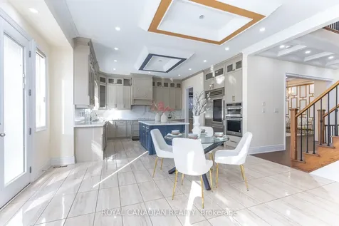 24 Buttonwood Road Brampton ON L6P 4J8