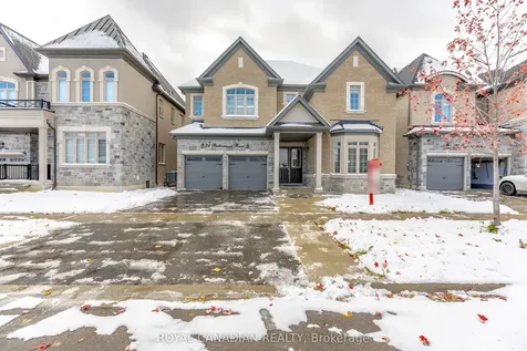 24 Buttonwood Road Brampton ON L6P 4J8