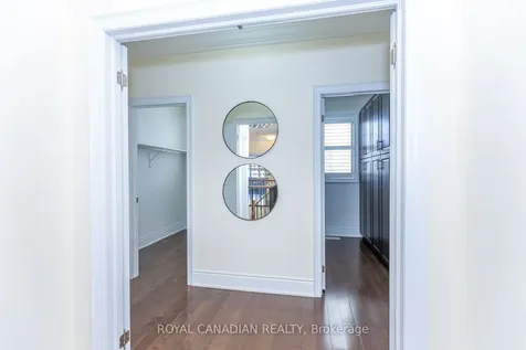 24 Buttonwood Road Brampton ON L6P 4J8