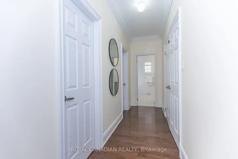 24 Buttonwood Road Brampton ON L6P 4J8