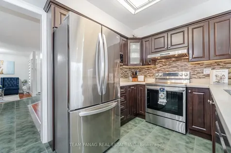 19 Mount Fuji Crescent Brampton ON L6R 2L3