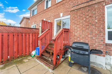 19 Mount Fuji Crescent Brampton ON L6R 2L3