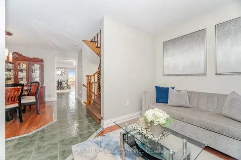 19 Mount Fuji Crescent Brampton ON L6R 2L3