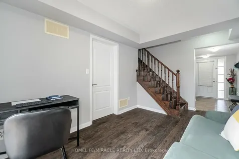 41 Ashen Tree Lane Brampton ON L7A 0T1