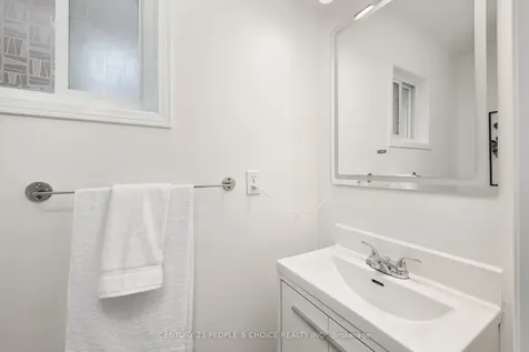 25 Trumpet Valley Boulevard Brampton ON L7A 3P4