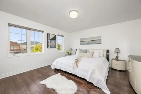 25 Trumpet Valley Boulevard Brampton ON L7A 3P4